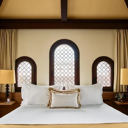 El Pilar Andalucia إِستيبونا